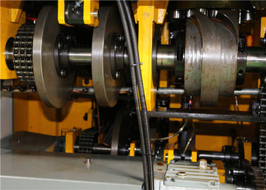 Macchina per la produzione di contenitori di carta velina da 100-120 pezzi / minuto 12Kw
